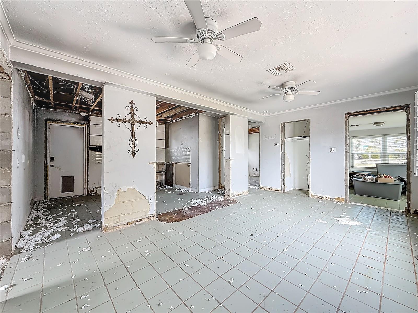 Image 19 of 52 For 18012 4th Street E