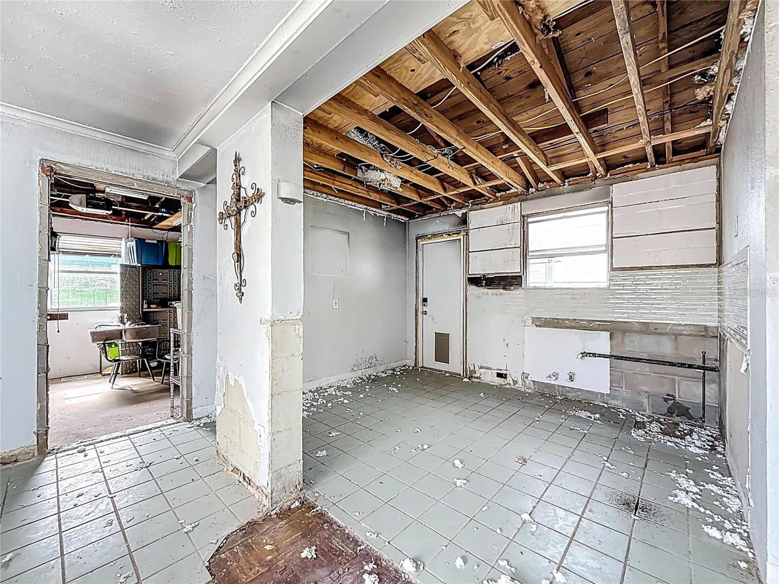 Image 22 of 52 For 18012 4th Street E