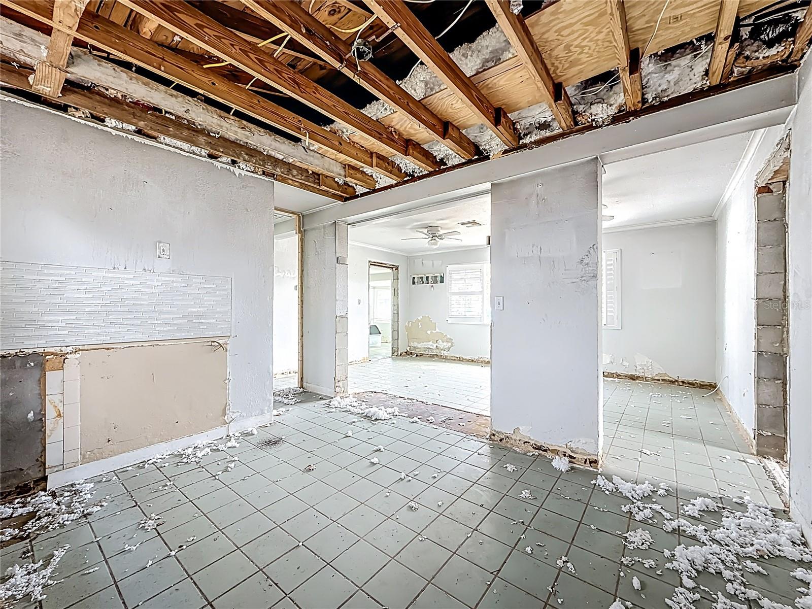 Image 24 of 52 For 18012 4th Street E