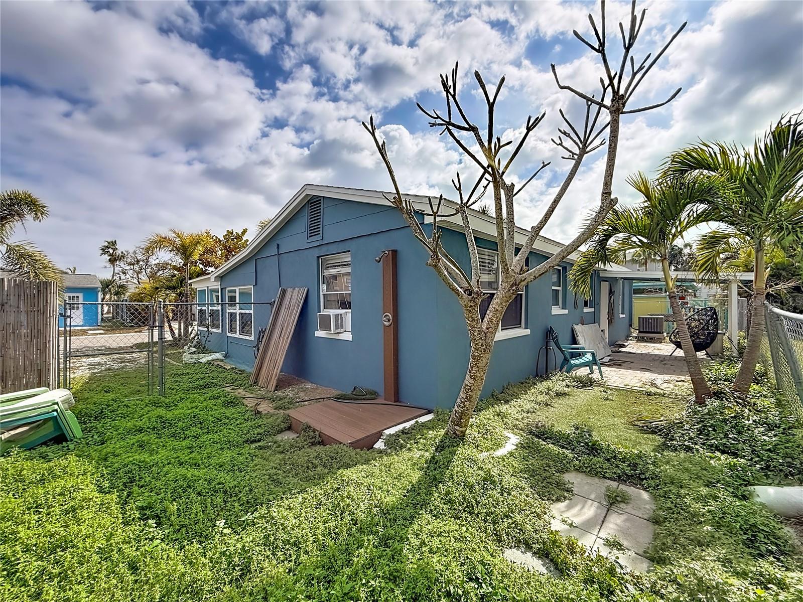 Image 35 of 52 For 18012 4th Street E