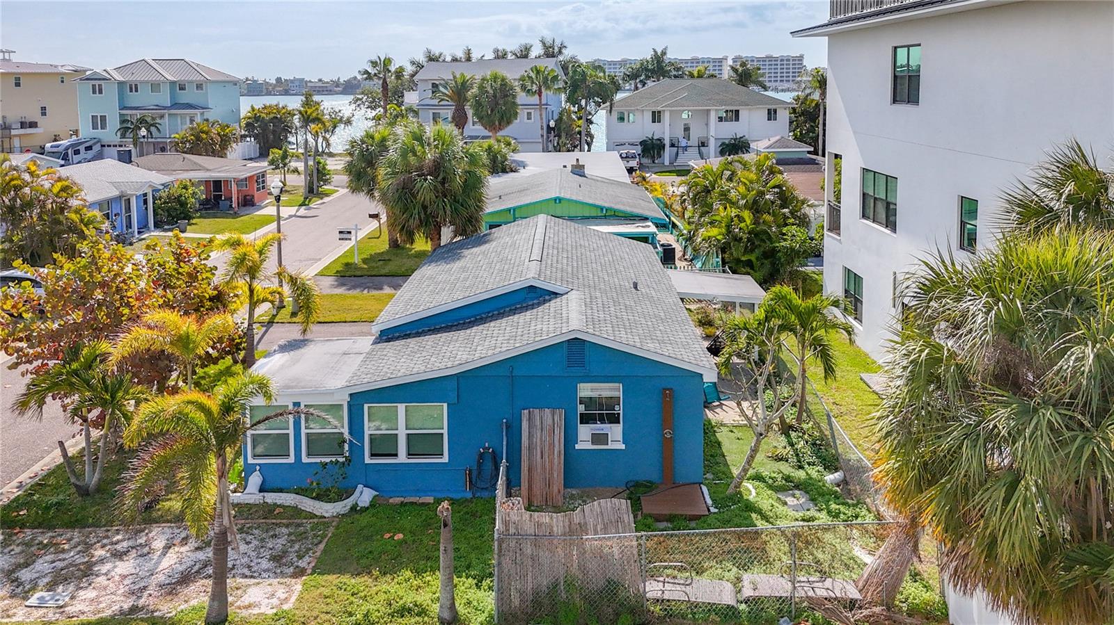 Image 43 of 52 For 18012 4th Street E