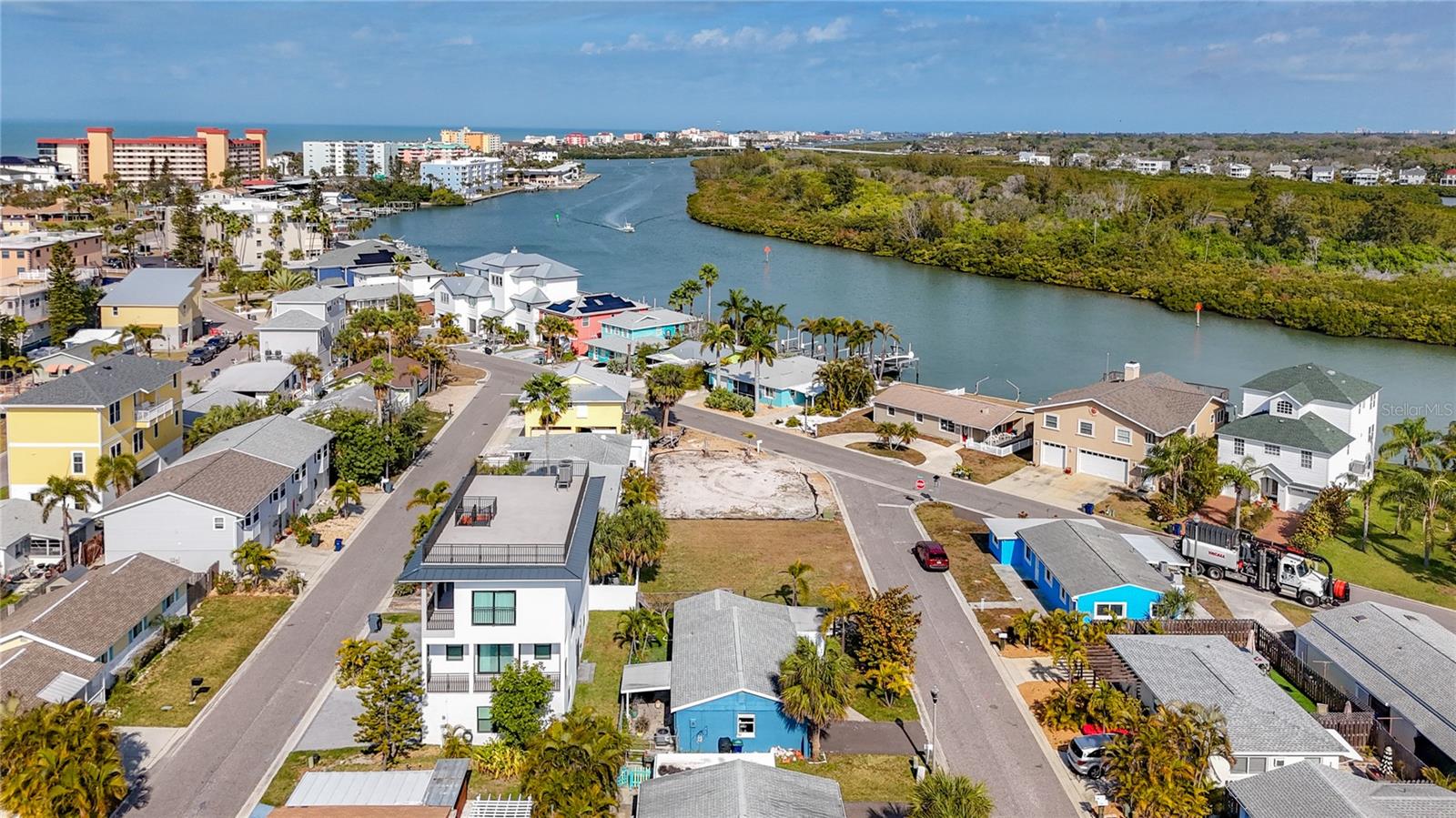 Image 48 of 52 For 18012 4th Street E