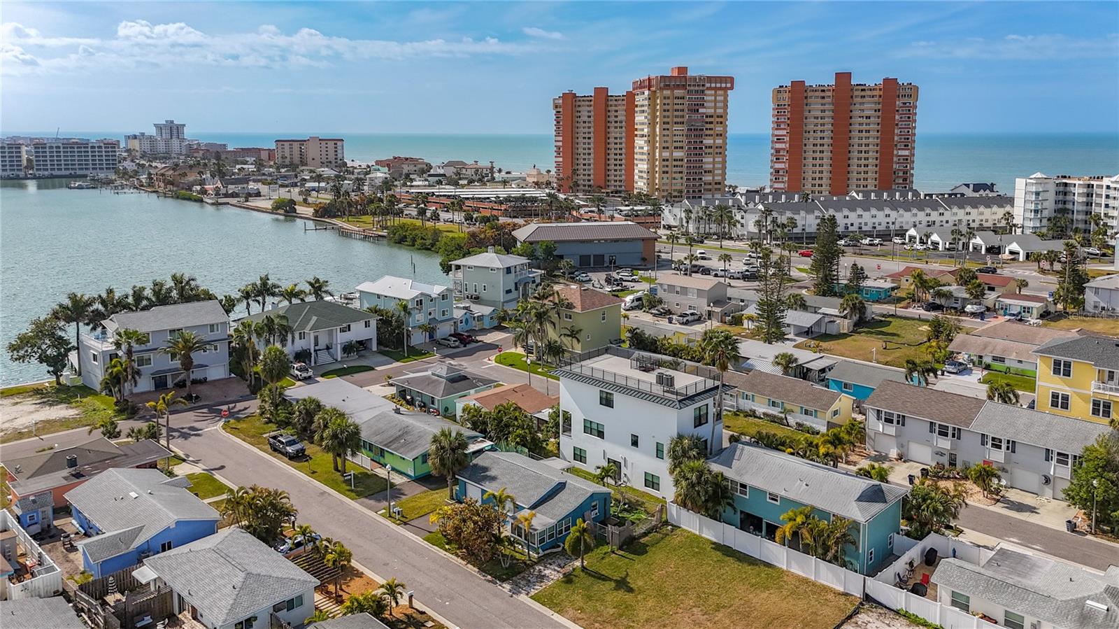 Image 7 of 52 For 18012 4th Street E