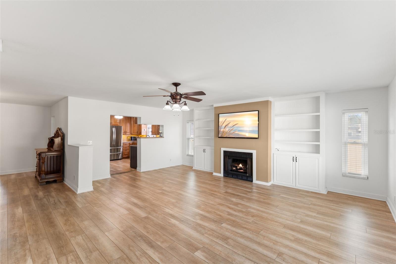 Image 14 of 41 For 811 40th Avenue N