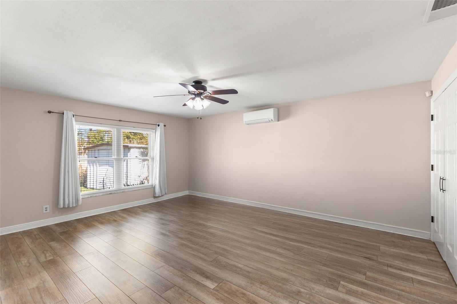 Image 18 of 41 For 811 40th Avenue N