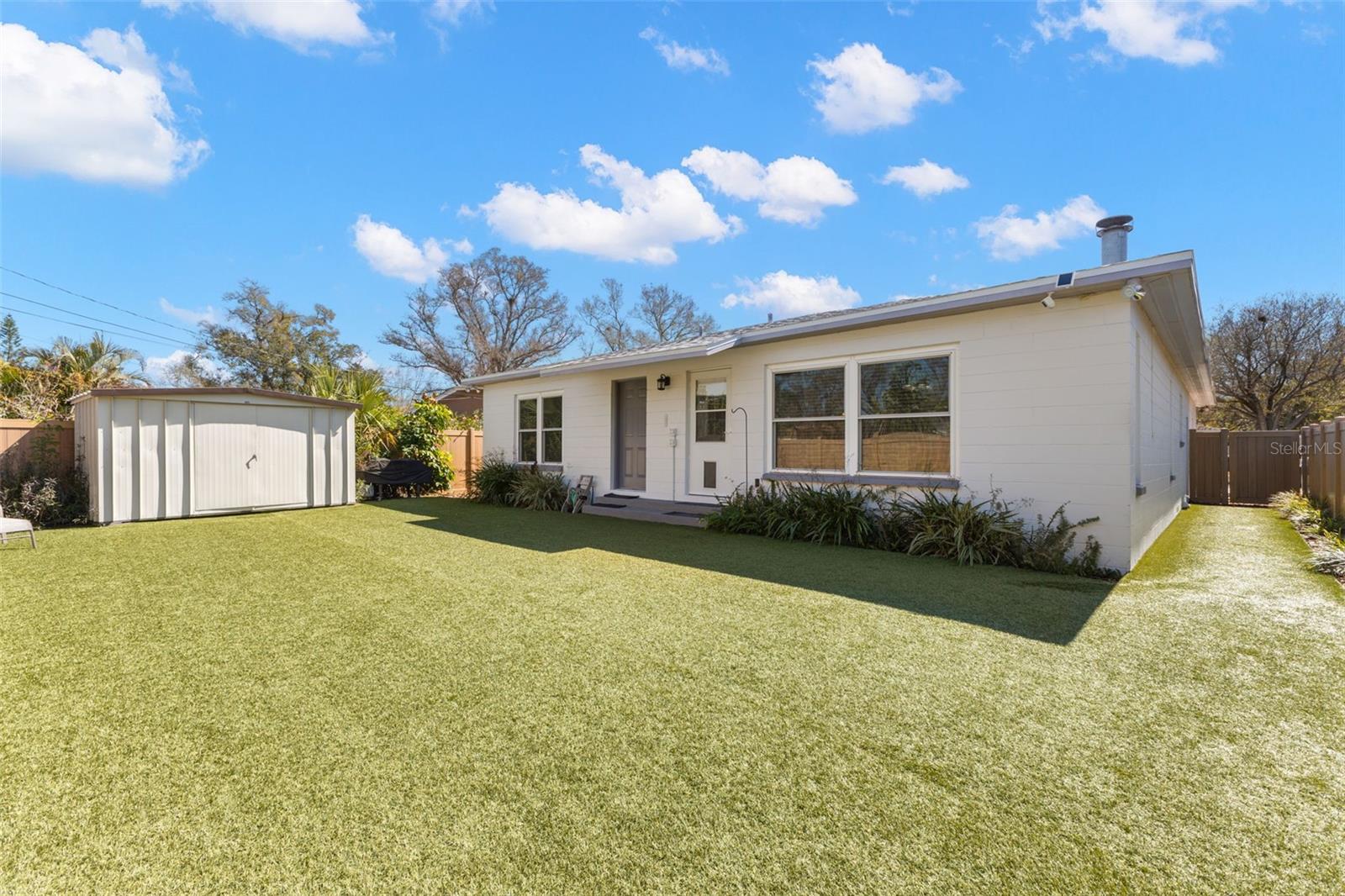 Image 24 of 41 For 811 40th Avenue N