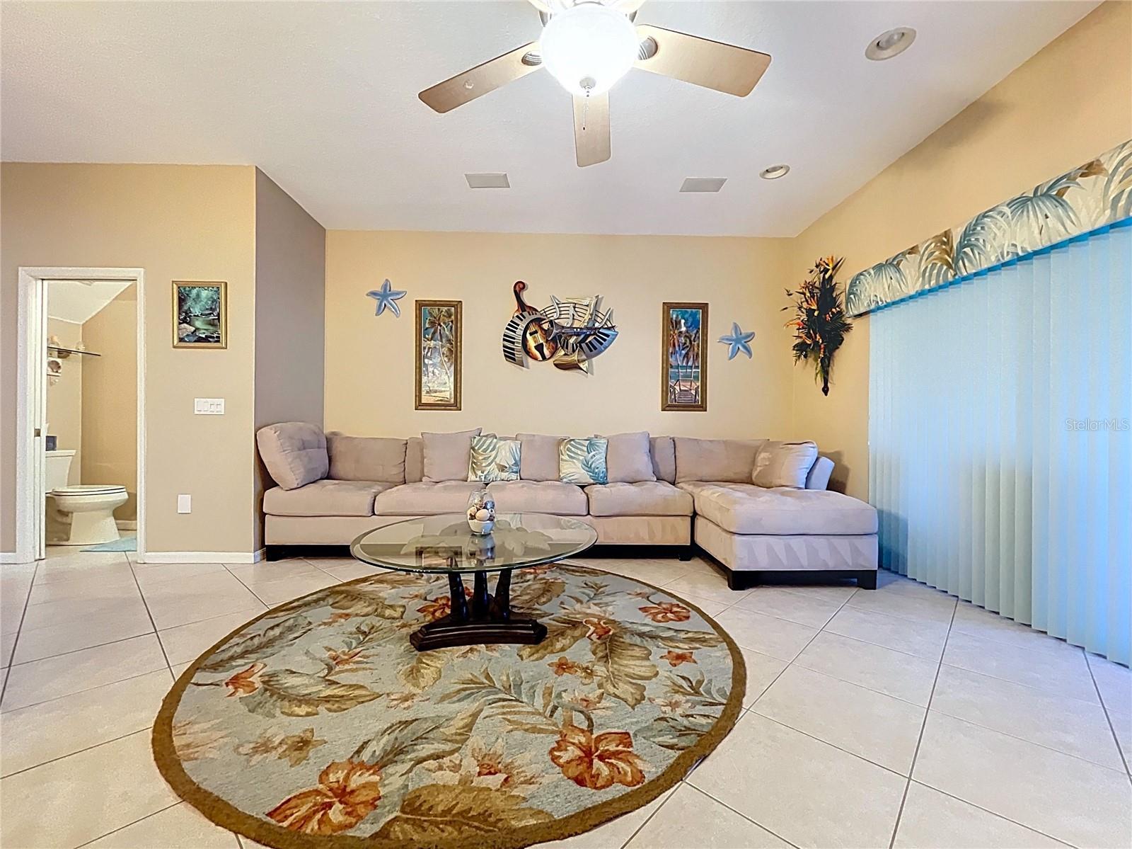 Image 14 of 63 For 11273 Kapok Grand Circle