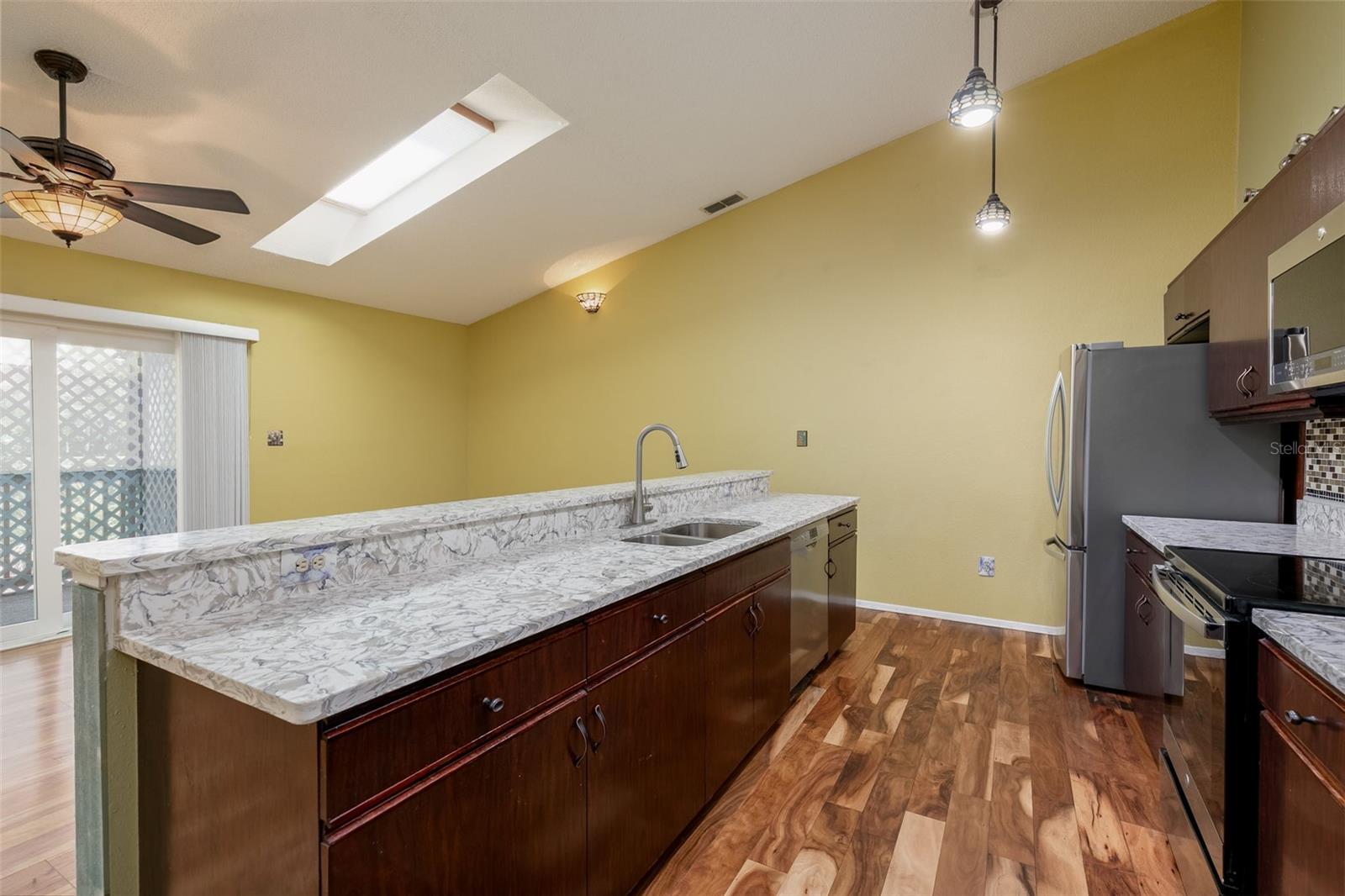 Image 11 of 53 For 6363 93rd Terrace N 4507