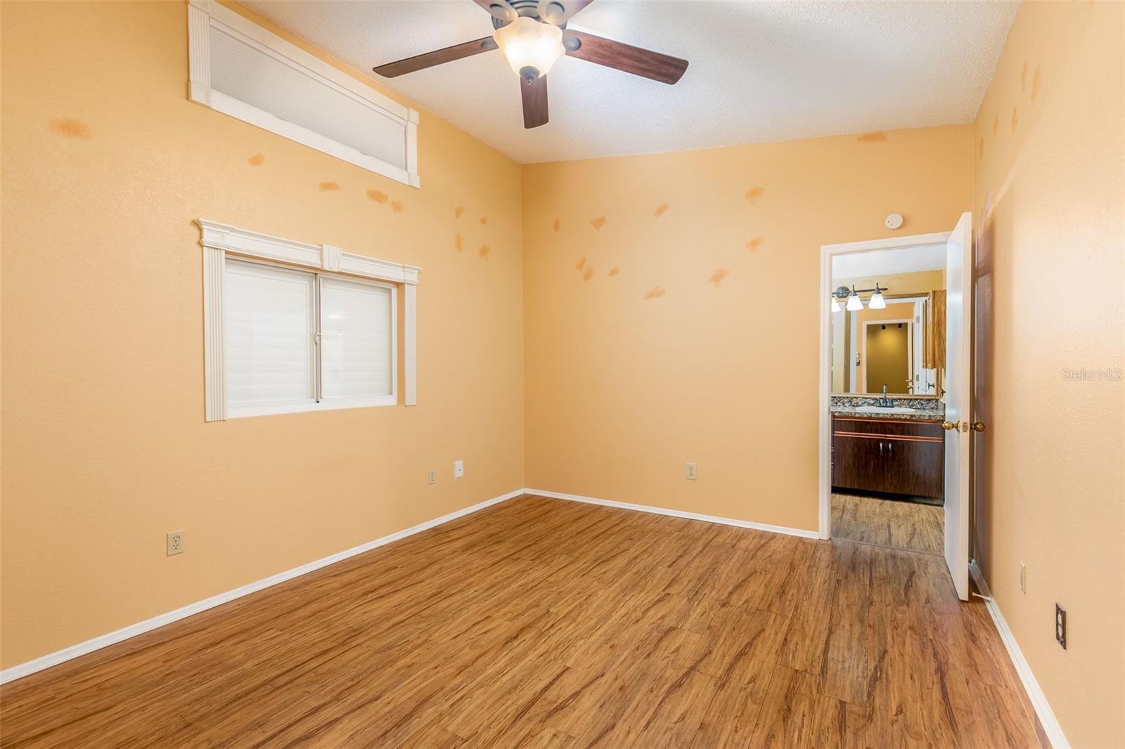 Image 17 of 53 For 6363 93rd Terrace N 4507