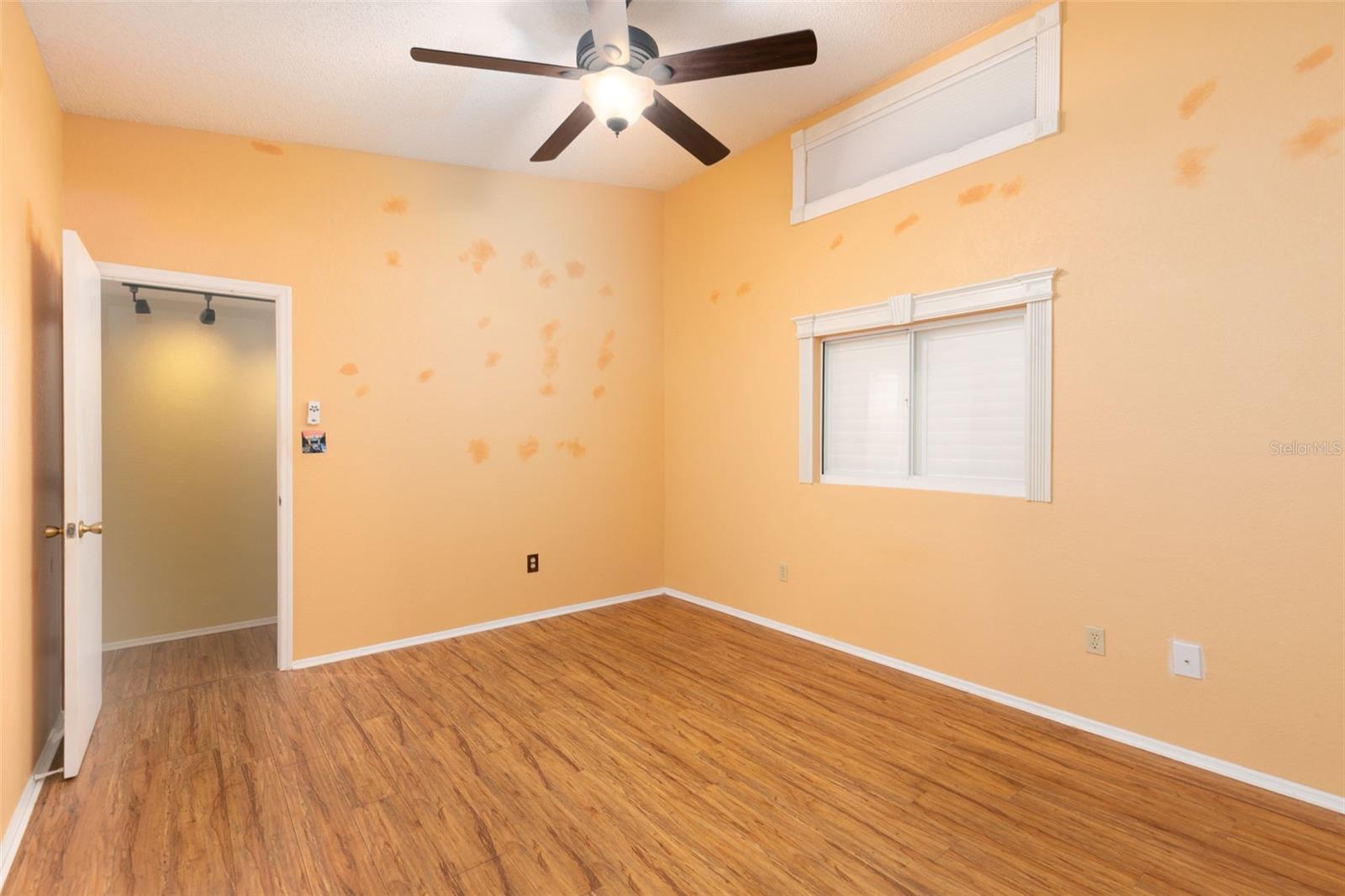 Image 18 of 53 For 6363 93rd Terrace N 4507