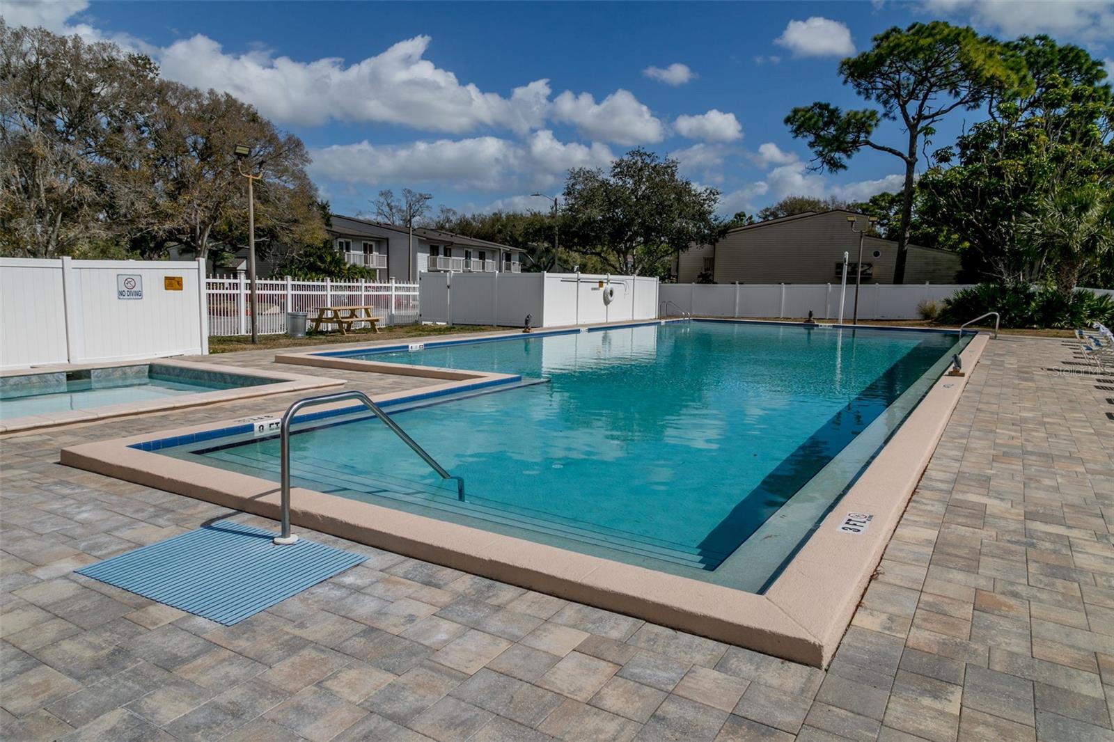 Image 31 of 53 For 6363 93rd Terrace N 4507