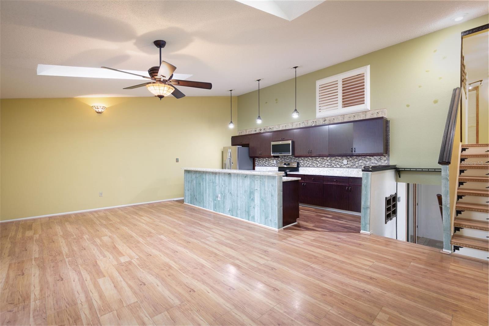 Image 6 of 53 For 6363 93rd Terrace N 4507