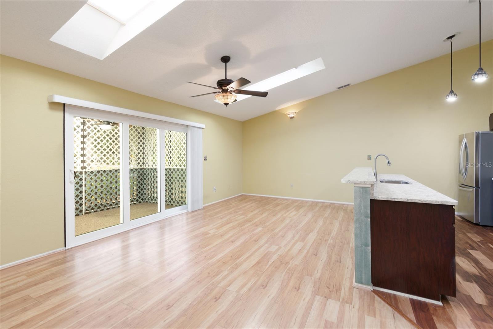 Image 9 of 53 For 6363 93rd Terrace N 4507