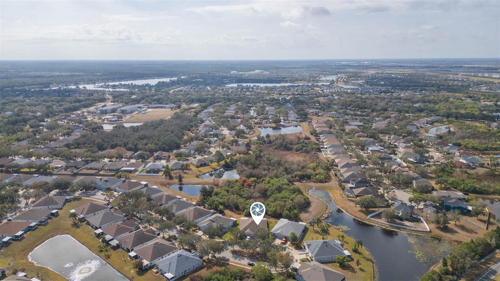 Listing photo id 40 for 7409 Surrey Wood Lane