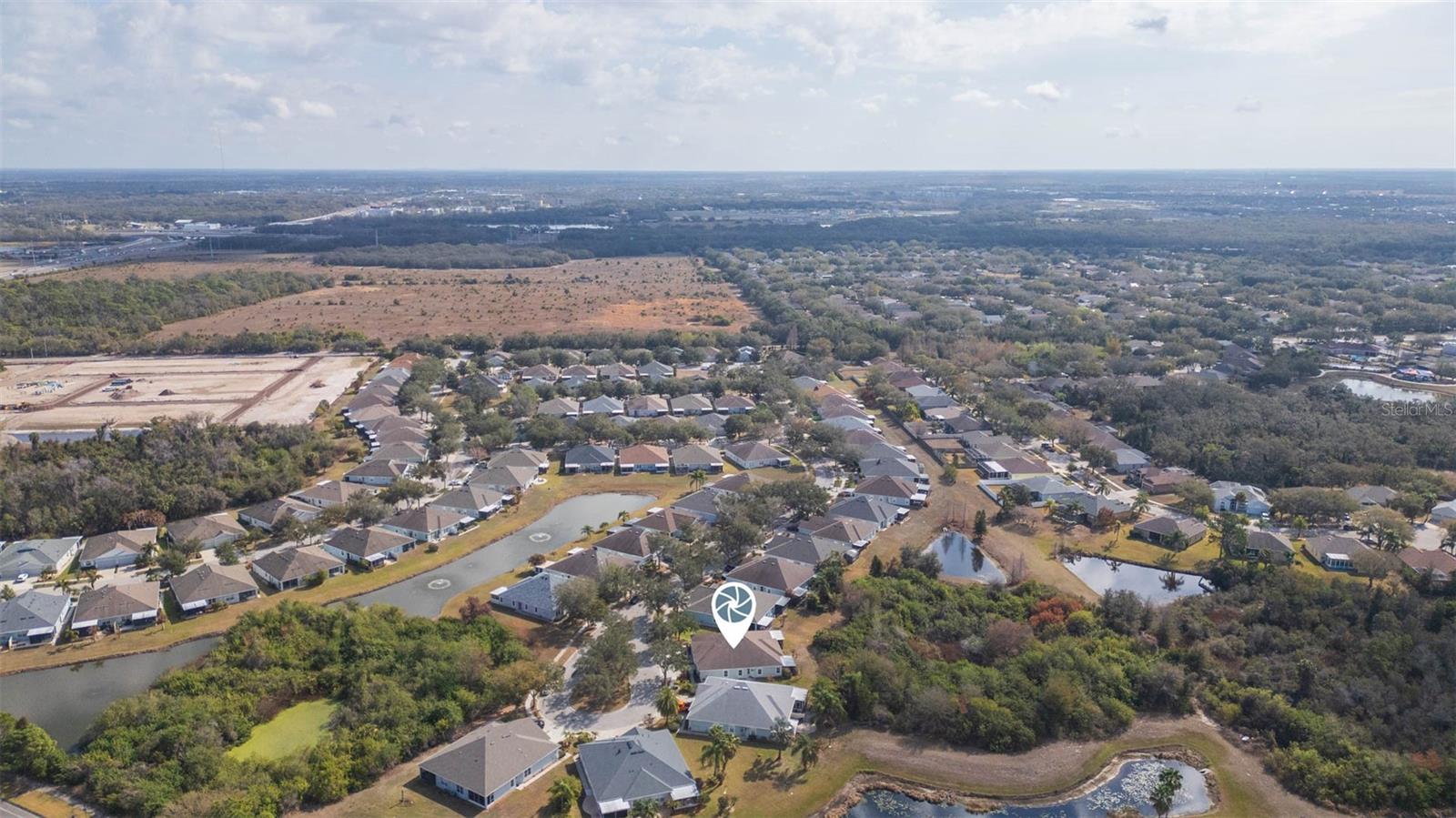 Listing photo id 42 for 7409 Surrey Wood Lane