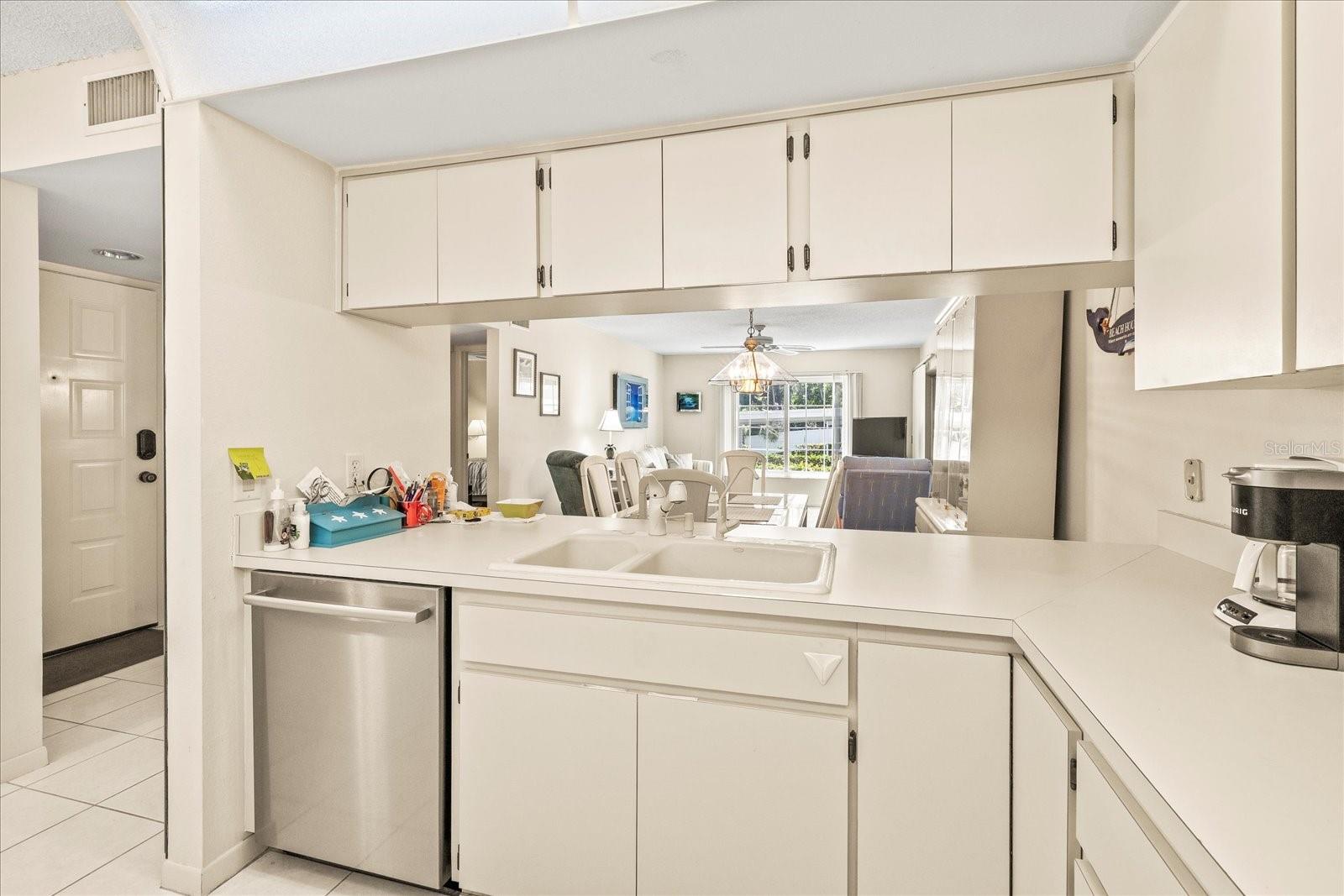 Image 6 of 27 For 12141 Spartan Way  102