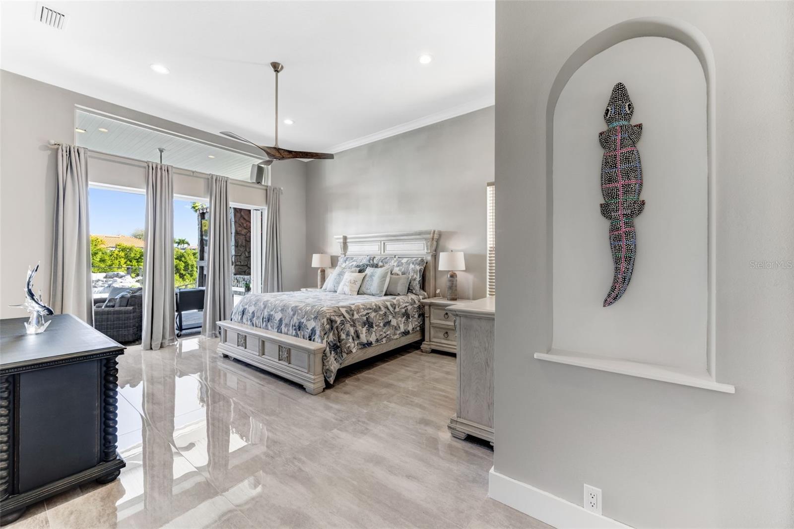 Image 23 of 73 For 1307 Alhambra Drive