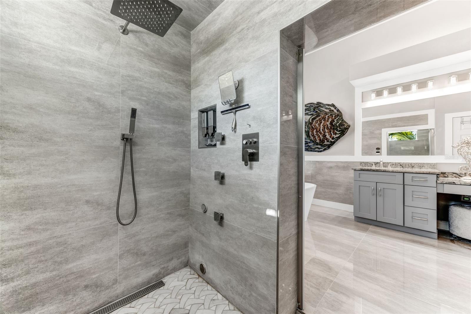 Image 27 of 73 For 1307 Alhambra Drive