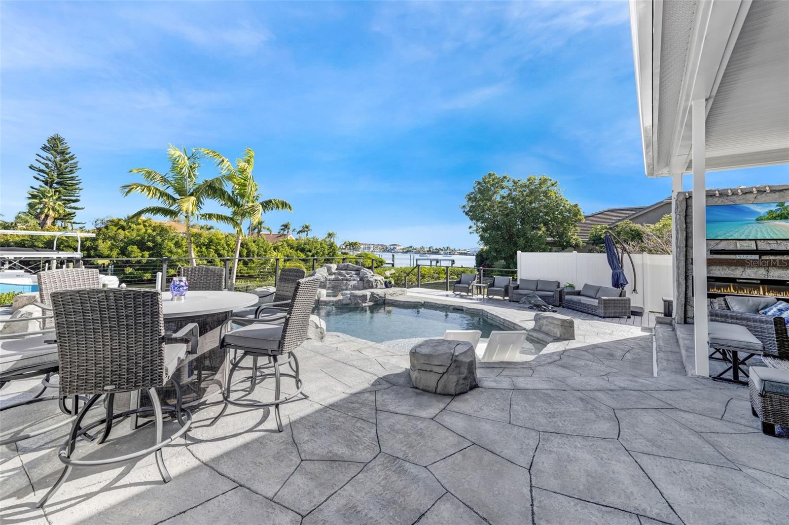 Image 51 of 73 For 1307 Alhambra Drive