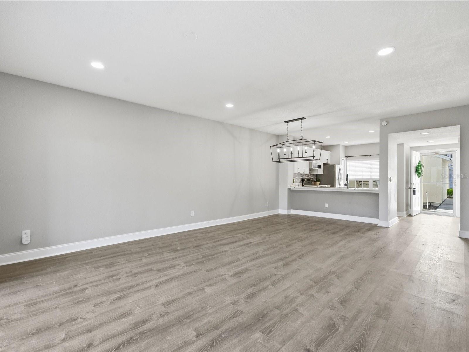 Image 27 of 52 For 11510 Shipwatch Drive 1372