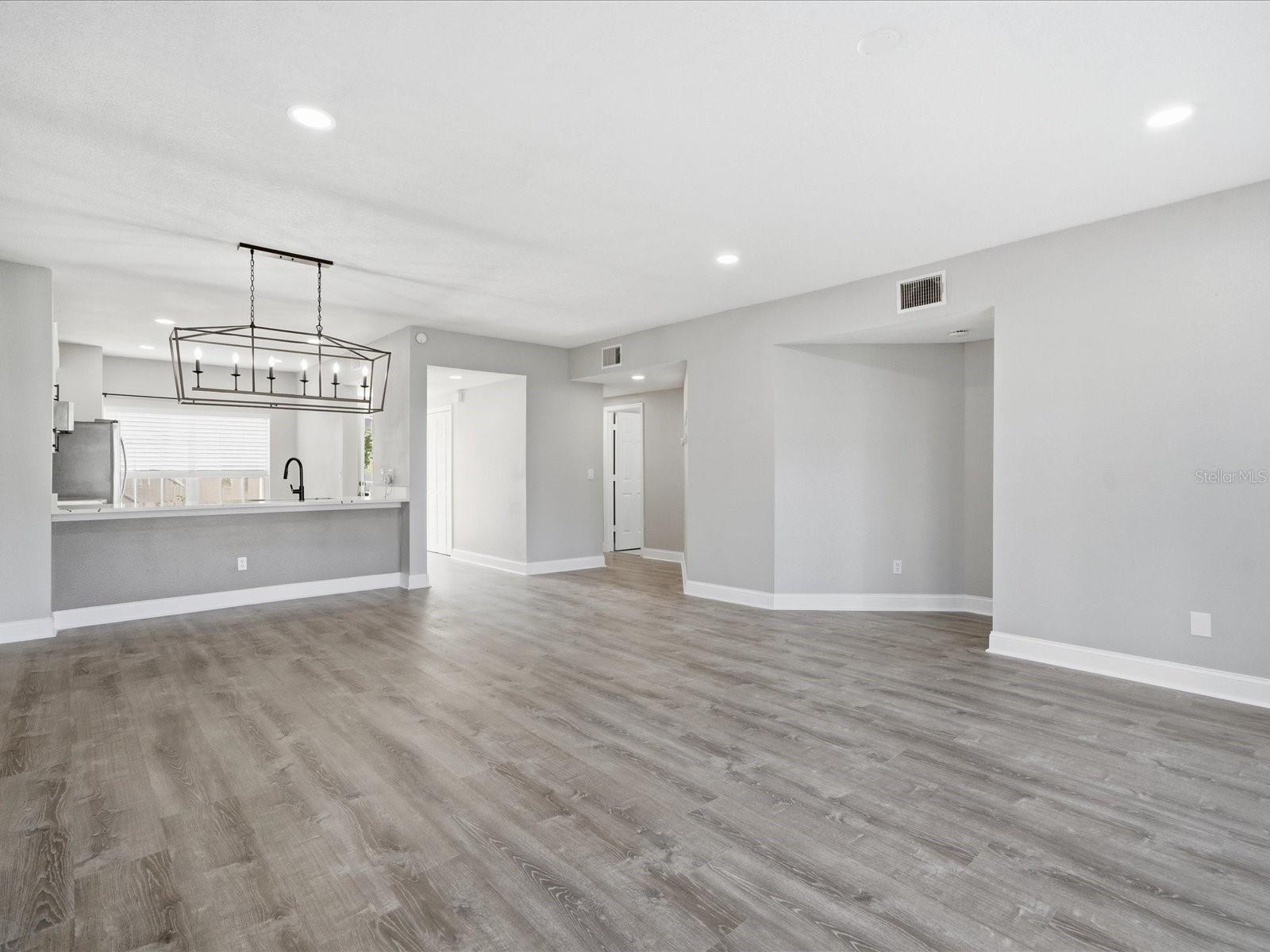 Image 28 of 52 For 11510 Shipwatch Drive 1372