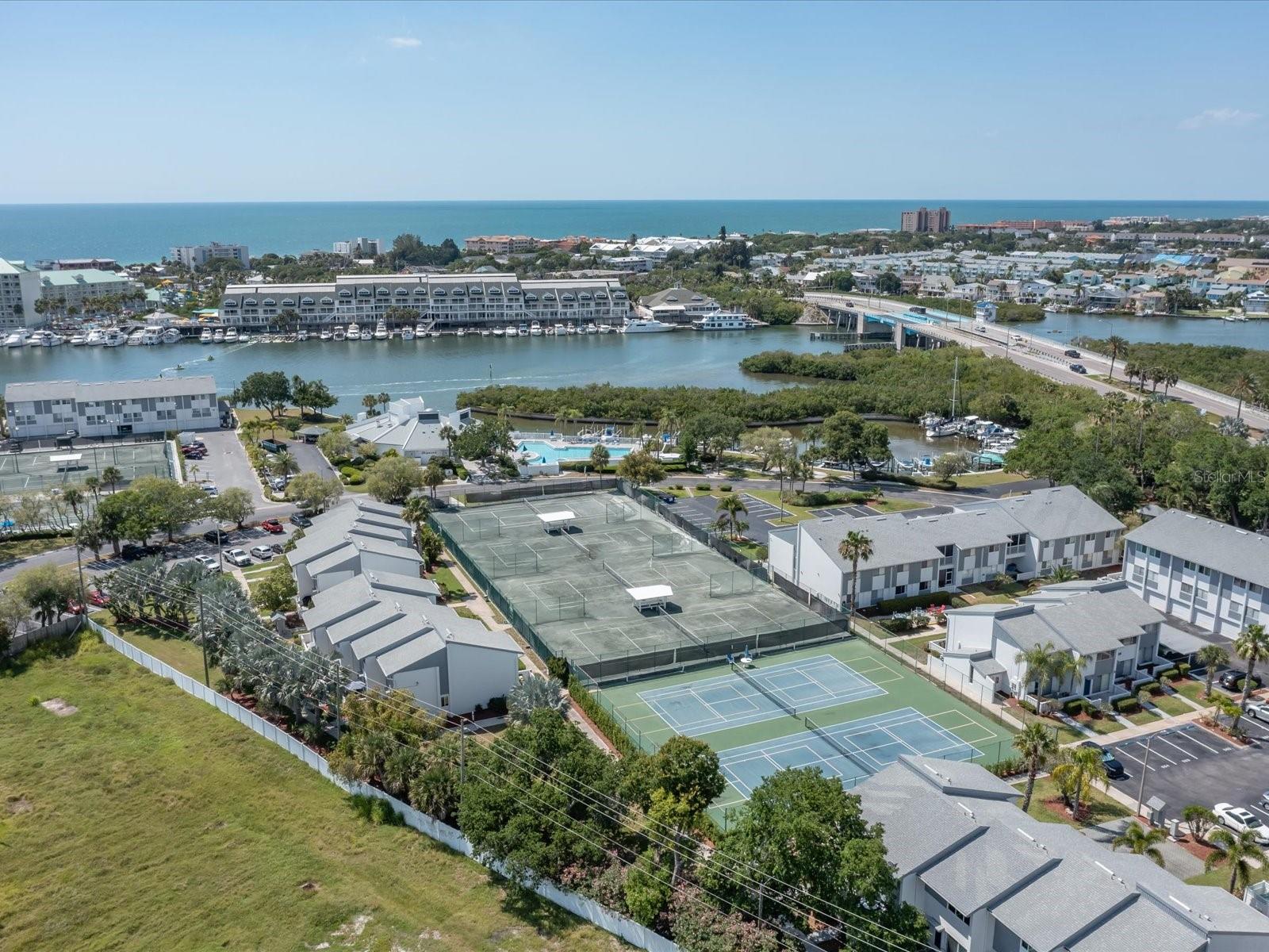 Image 44 of 52 For 11510 Shipwatch Drive 1372