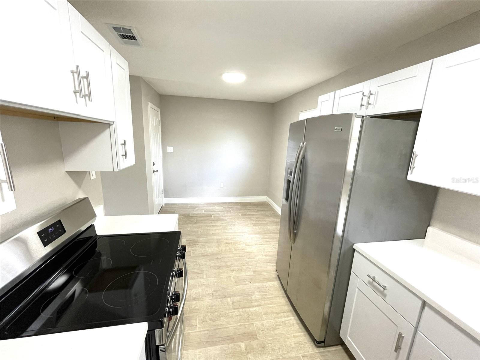 Image 10 of 23 For 8310 Croton Avenue