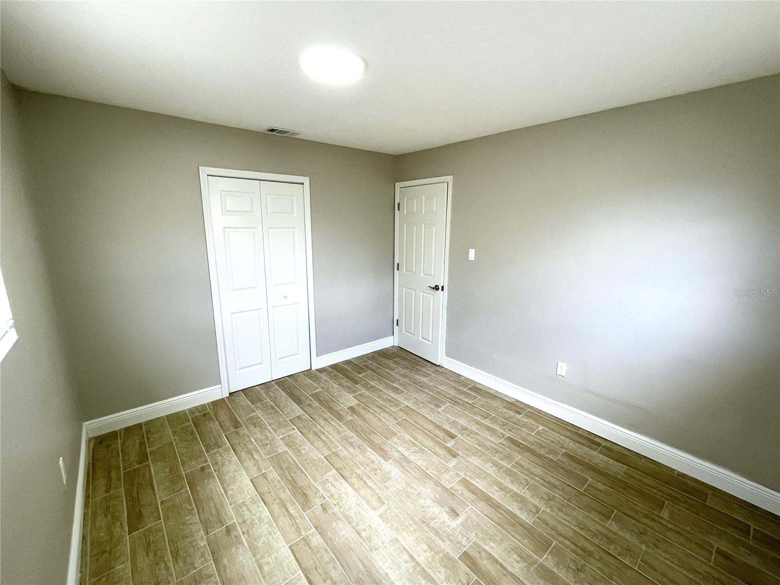 Image 11 of 23 For 8310 Croton Avenue