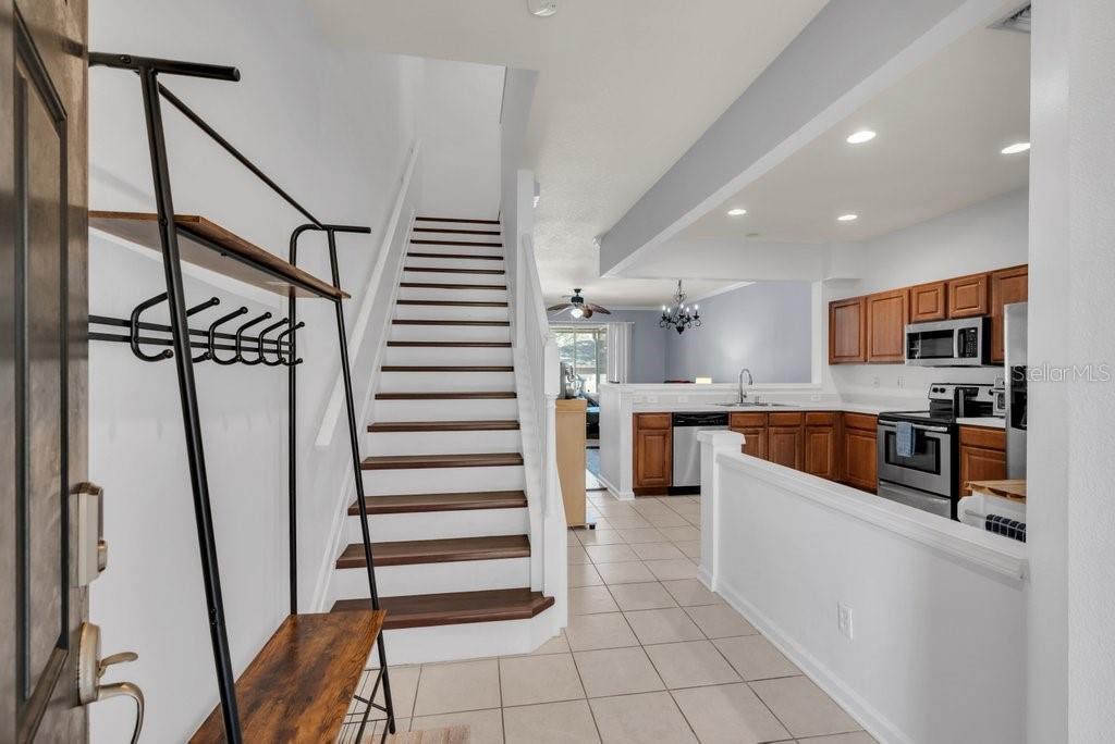 Image 16 of 34 For 6607 Shining Sun Court