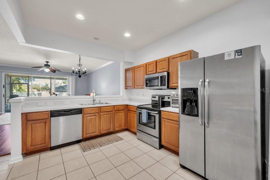 Image 6 of 34 For 6607 Shining Sun Court