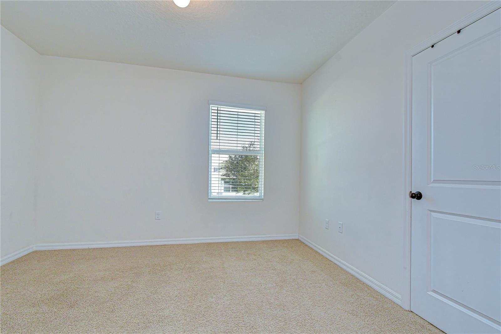 Image 31 of 77 For 11019 Leland Groves Dr