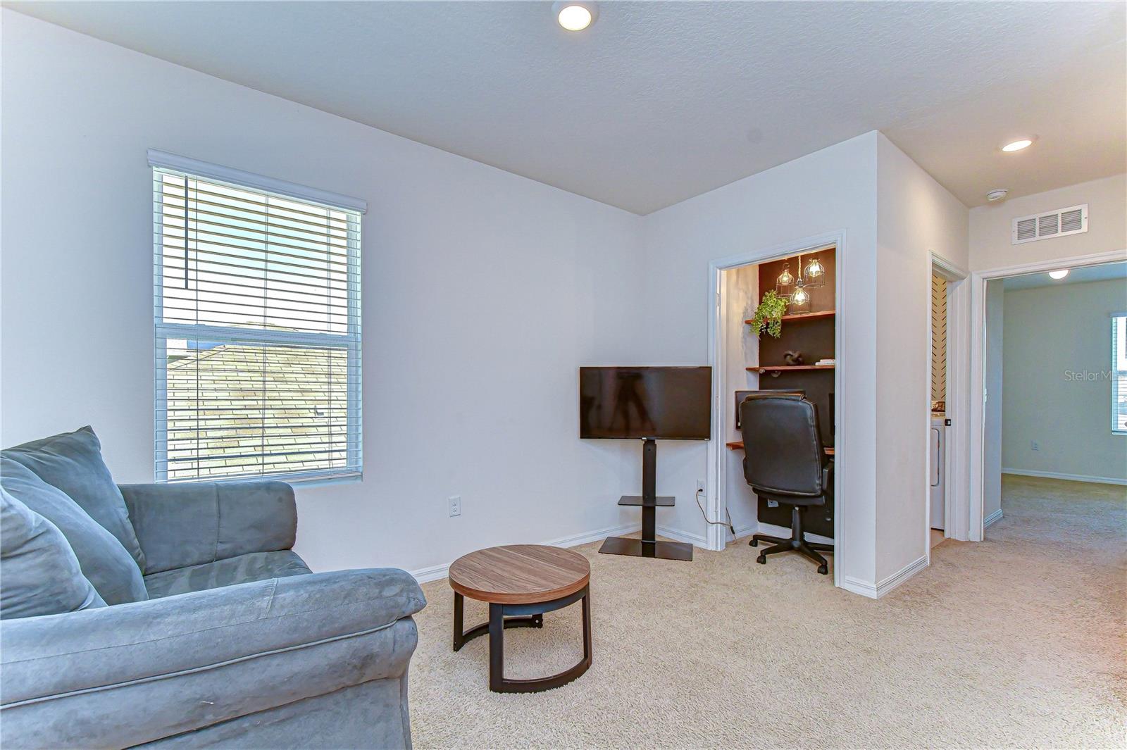 Image 40 of 77 For 11019 Leland Groves Dr