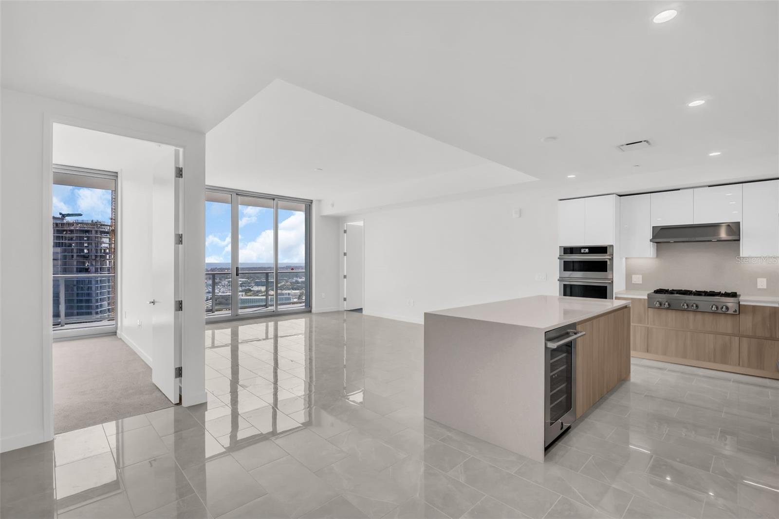 Image 2 of 70 For 400 Central Avenue 2605