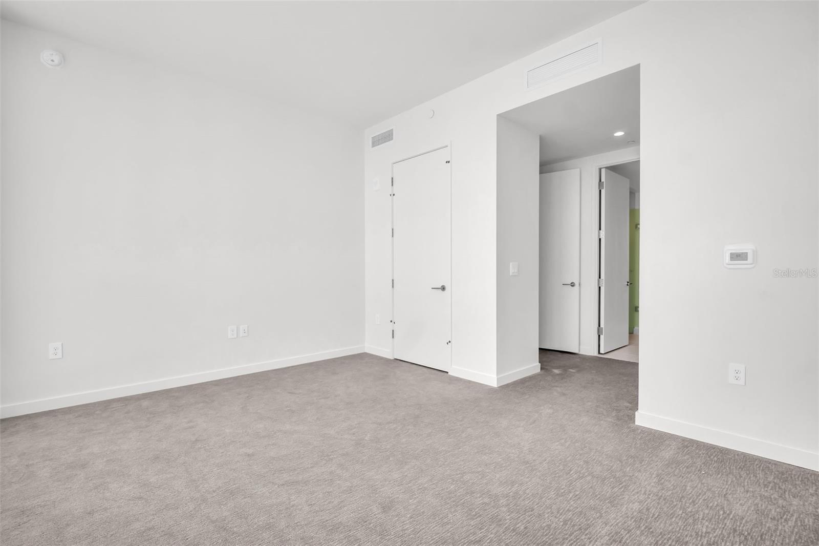 Image 22 of 70 For 400 Central Avenue 2605