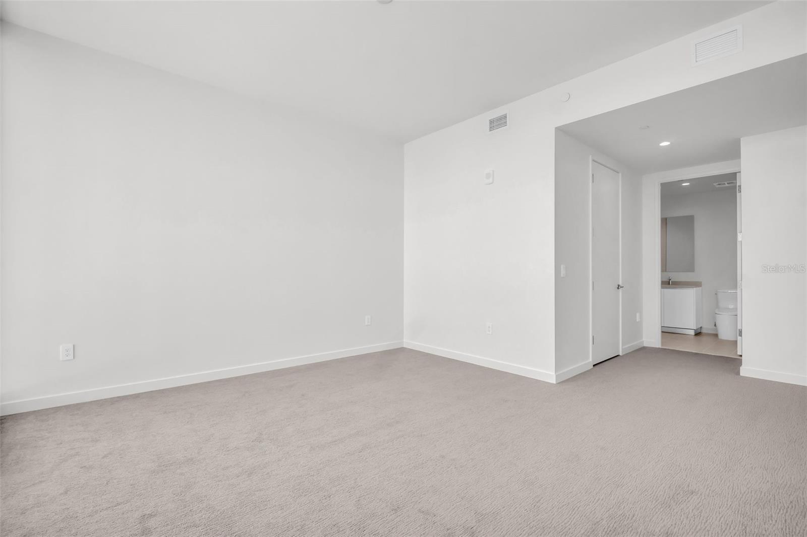 Image 30 of 70 For 400 Central Avenue 2605