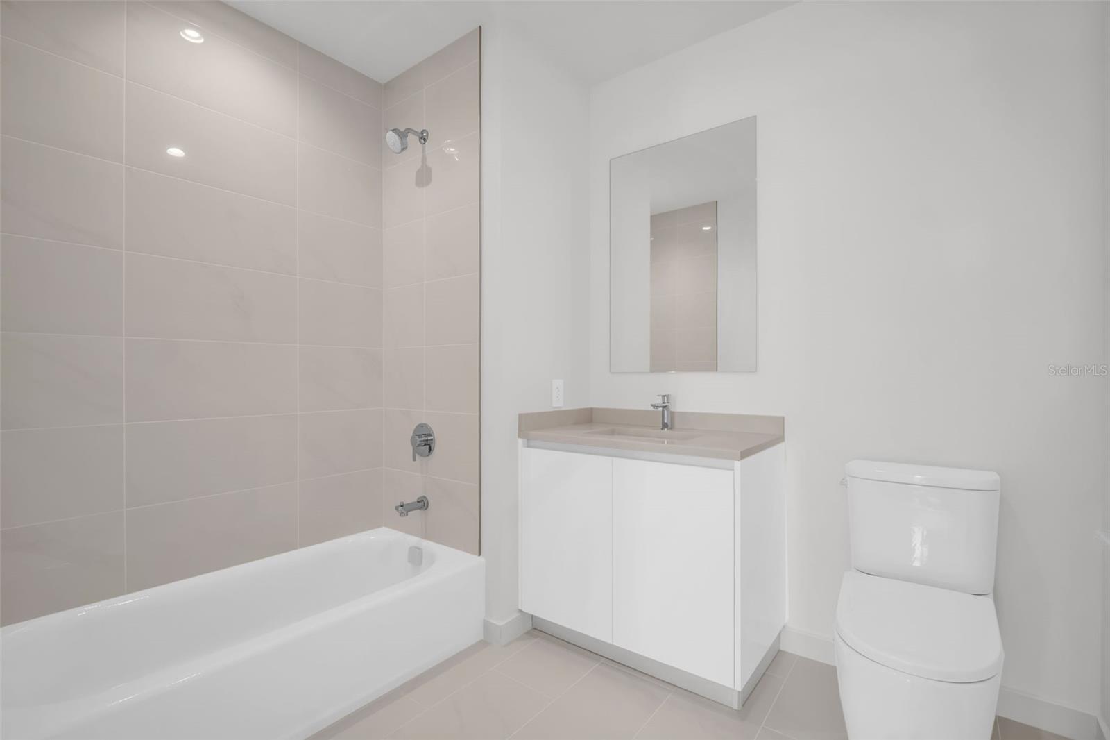 Image 36 of 70 For 400 Central Avenue 2605