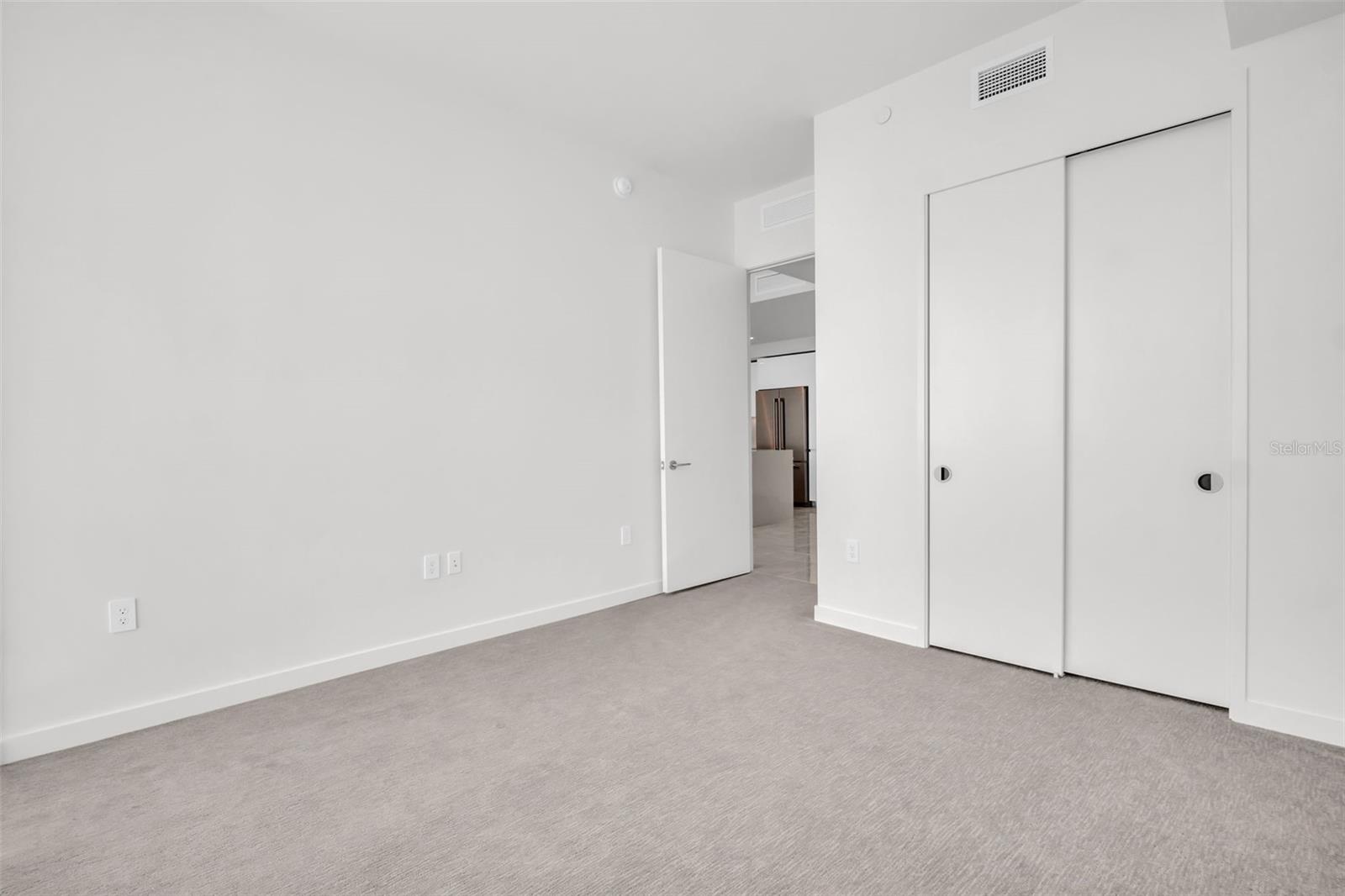 Image 40 of 70 For 400 Central Avenue 2605