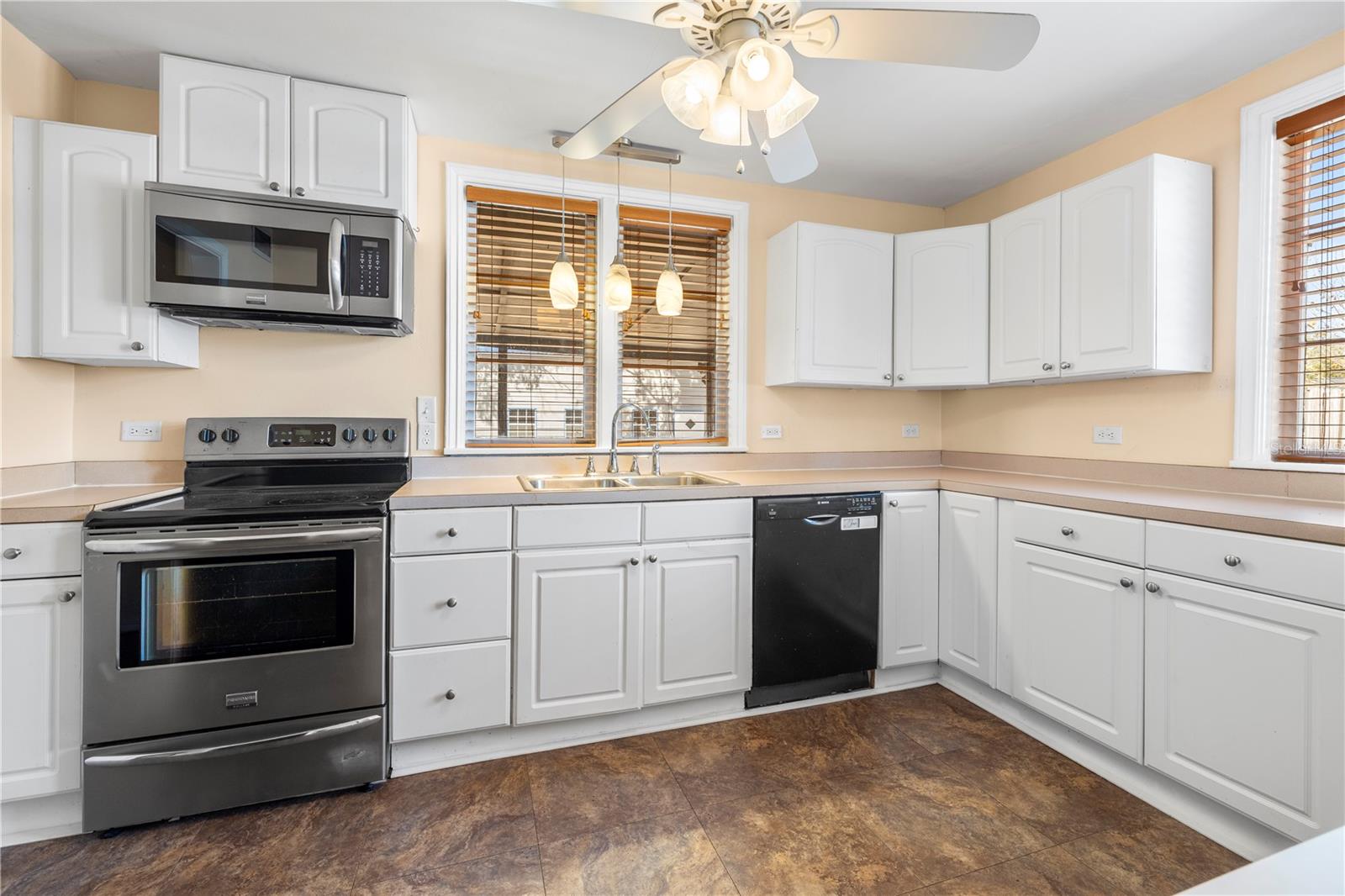 Image 14 of 62 For 7002 53rd Street N