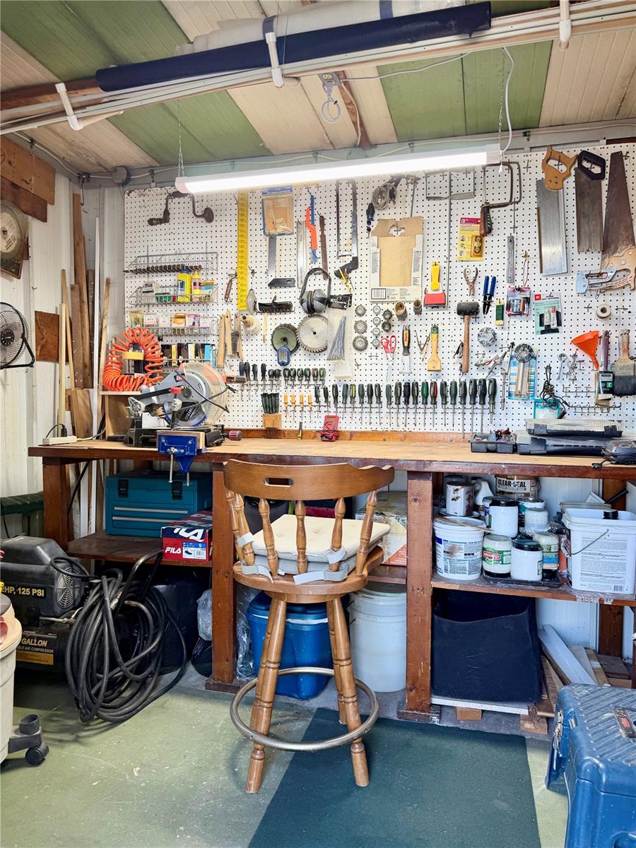 Image 24 of 29 For 9790 66th Street N 466