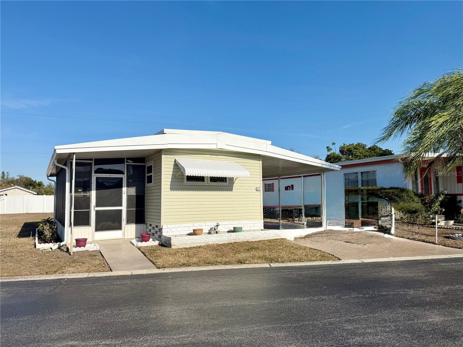 Image 27 of 29 For 9790 66th Street N 466