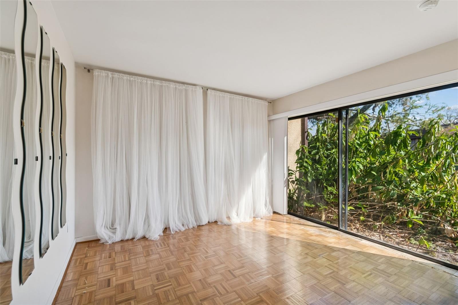 Image 16 of 36 For 850 Village Lake Ter N  106