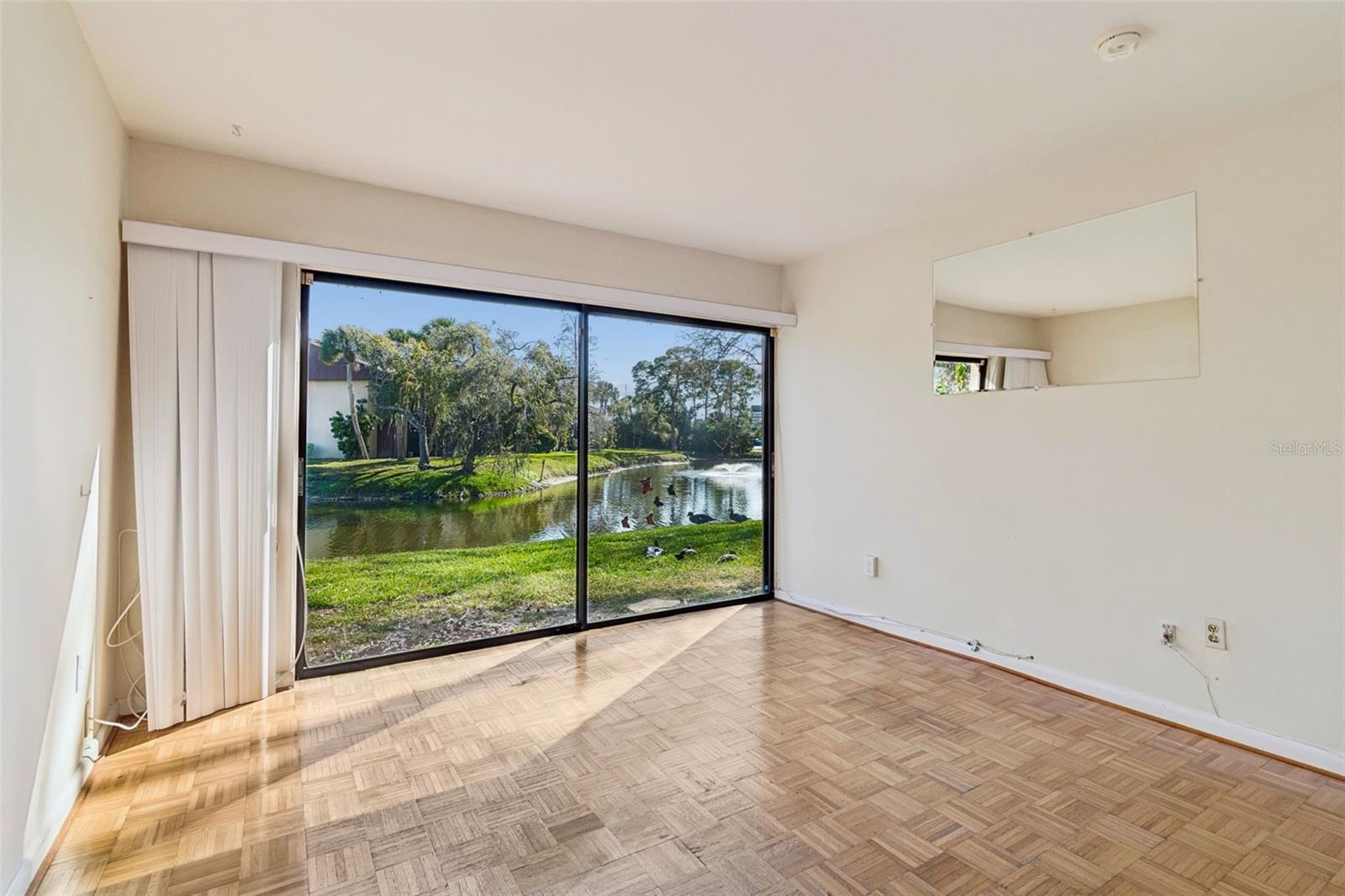 Image 26 of 36 For 850 Village Lake Ter N  106