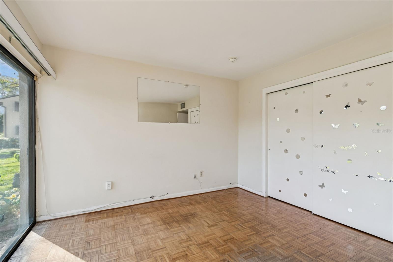 Image 27 of 36 For 850 Village Lake Ter N  106