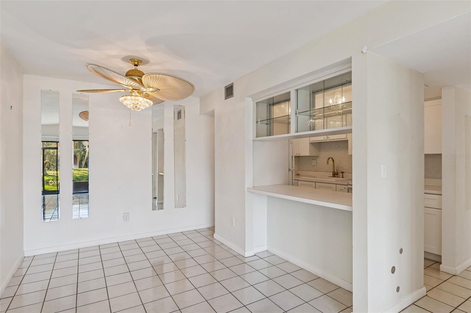 Image 9 of 36 For 850 Village Lake Ter N  106