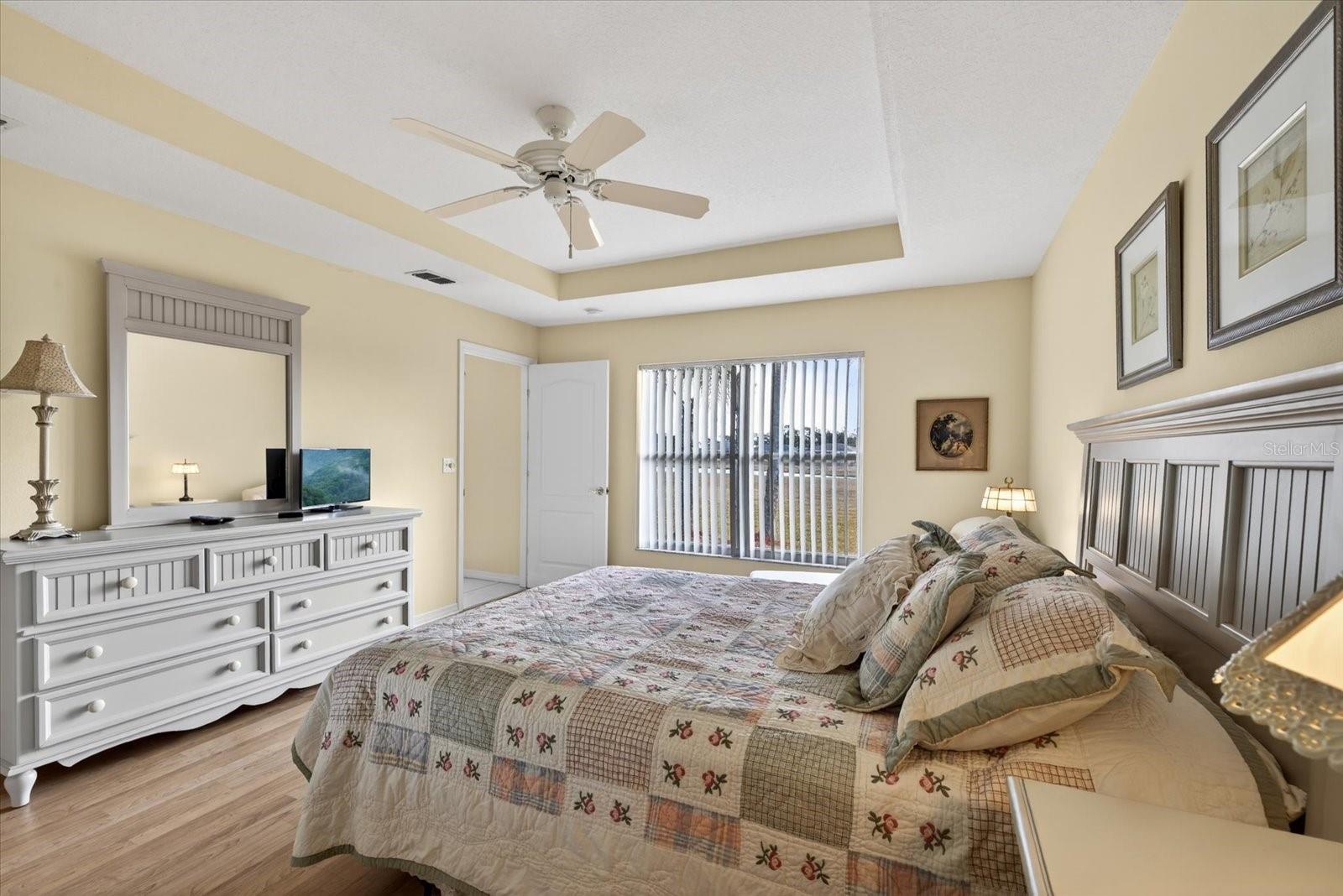 Image 16 of 49 For 10824 Collar Dr