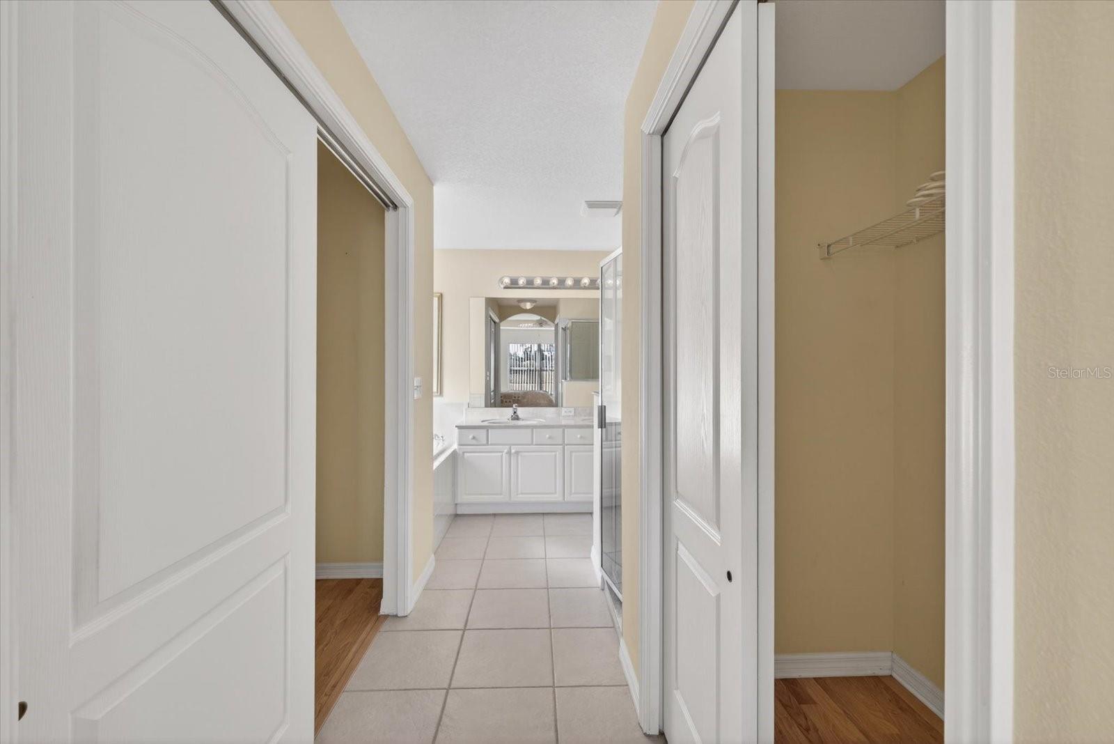 Image 17 of 49 For 10824 Collar Dr