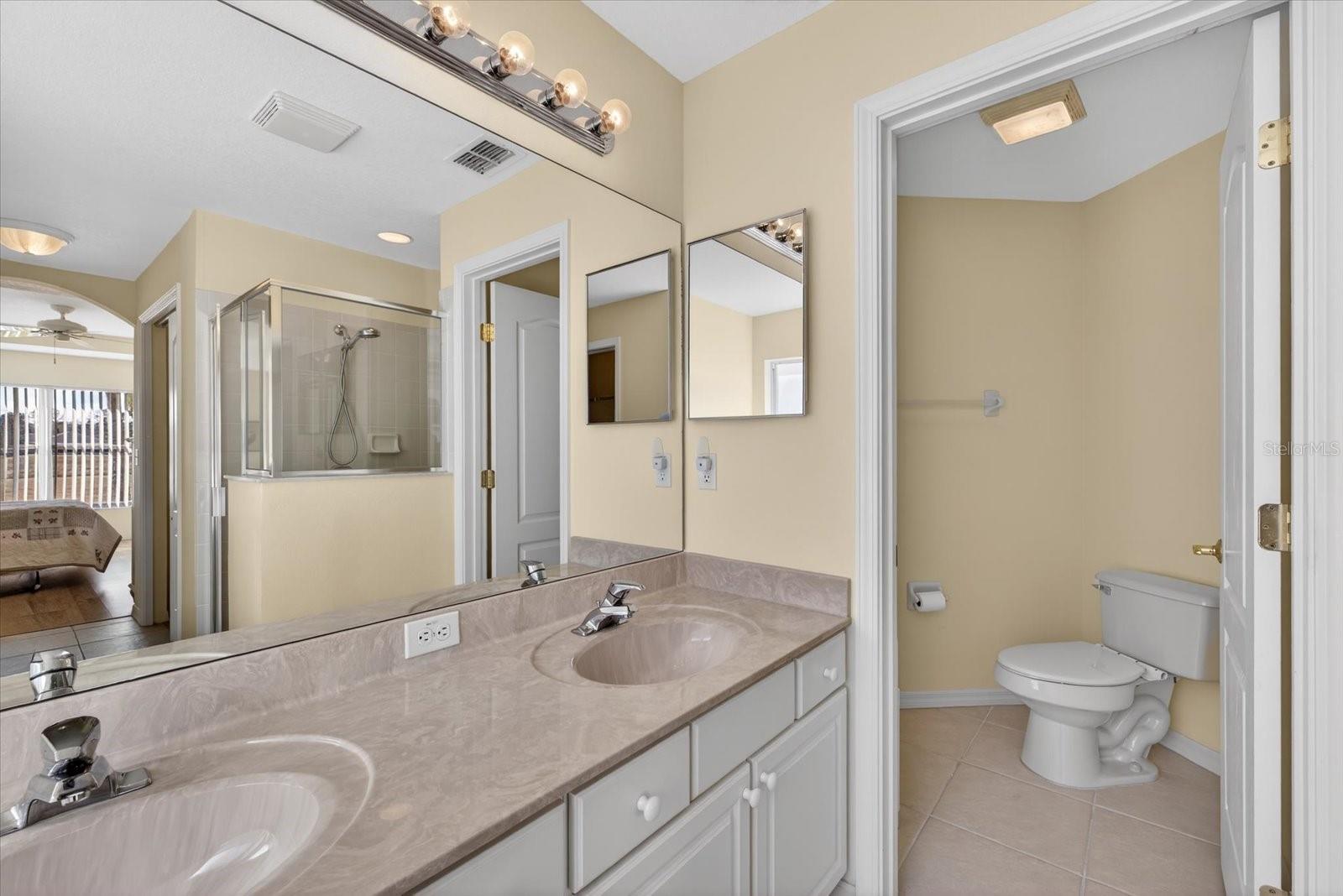 Image 20 of 49 For 10824 Collar Dr