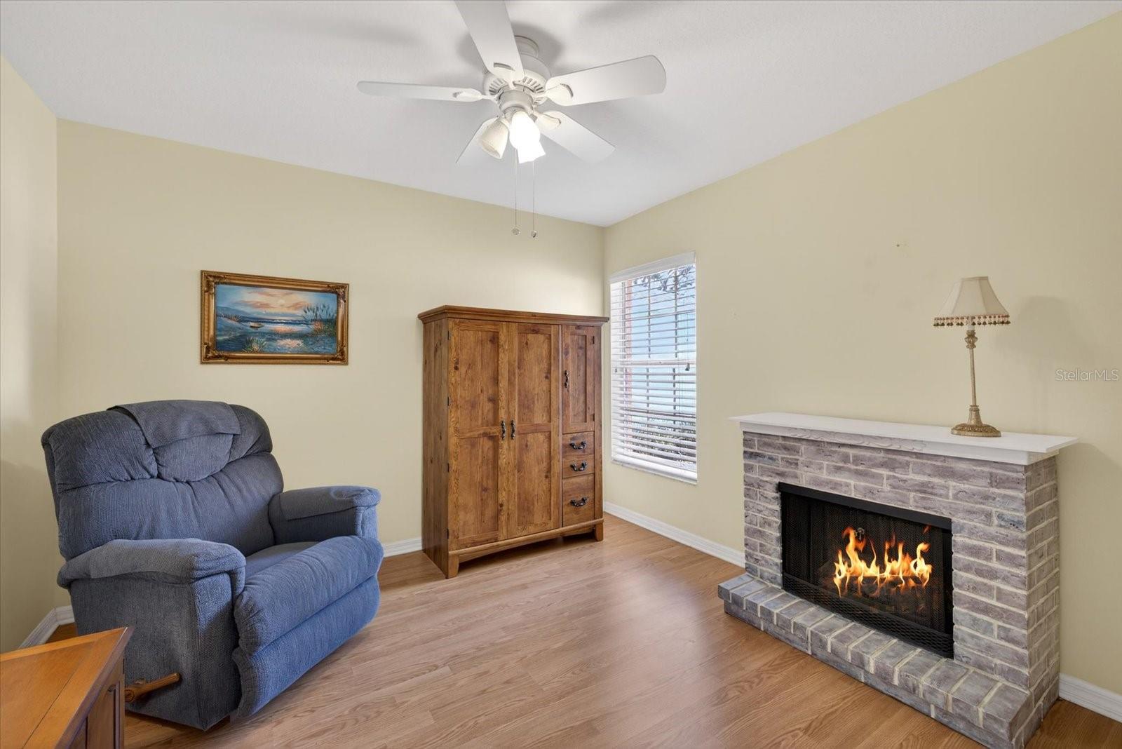 Image 26 of 49 For 10824 Collar Dr