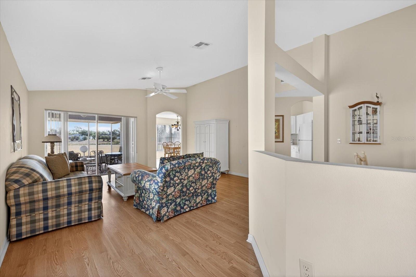 Image 6 of 49 For 10824 Collar Dr