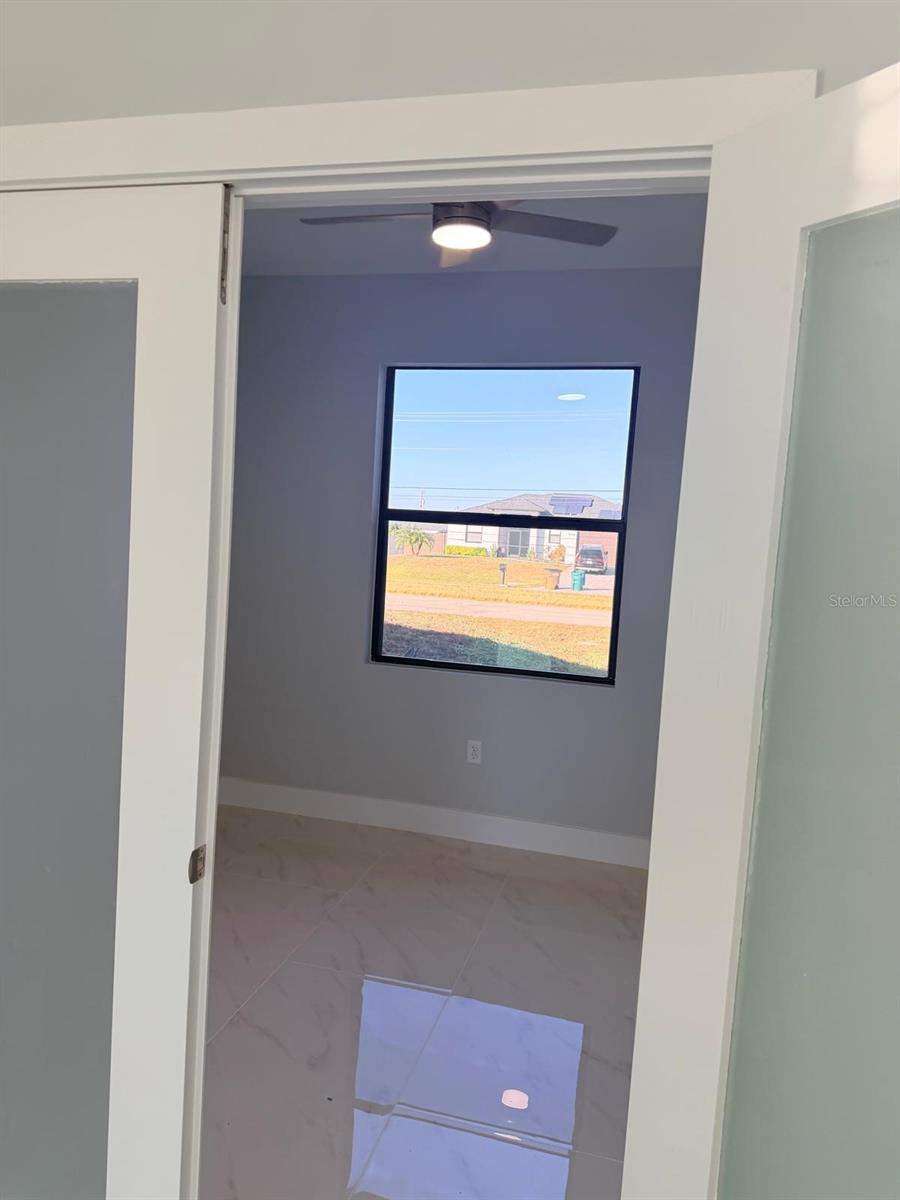 Image 11 of 62 For 313 El Dorado Boulevard N